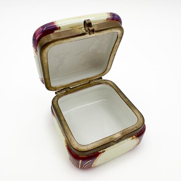 Porcelain Trinket Box Vintage Limoges Inspired Pink Gold Trim w Lady Portrait - Picture 5 of 13